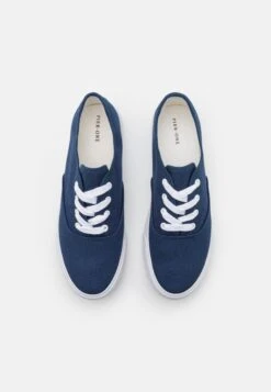Pier One Unisex - Sneakers Laag - Dark Blue 9 Pier One Unisex - Sneakers Laag - Dark Blue -Schoenen Promotie 0265a3aa1b4e4b7f9cad7a3e386f8519