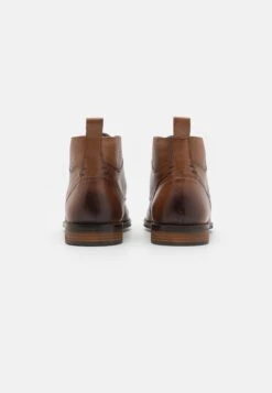 Pier One Leather - Veterboots - Cognac -Schoenen Promotie 3f8a750305bf4f36928deb47e77a5c7b