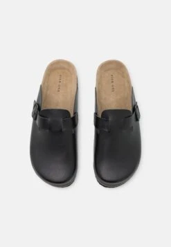 Pier One Leather Unisex - Pantoffels - Black 9 Pier One Leather Unisex - Pantoffels - Black -Schoenen Promotie 4c2c459ed10b4062bddc395a16224153
