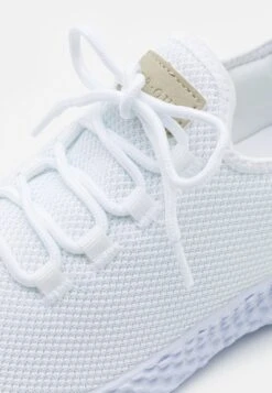 Pier One Sneakers Laag - White 11 Pier One Sneakers Laag - White -Schoenen Promotie 4c68a9d17c8d4e5286ac74f45d548780