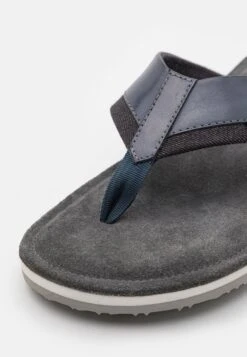 Pier One Leather - Teensandalen - Blue 11 Pier One Leather - Teensandalen - Blue -Schoenen Promotie 50c49d2b3015483b8a98ff7b74229b5f