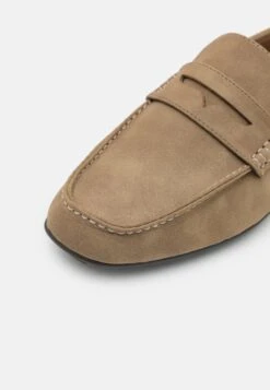 Pier One Unisex - Mocassins - Beige 11 Pier One Unisex - Mocassins - Beige -Schoenen Promotie 63ecea7199cf49cbbdcbef186378d3a2