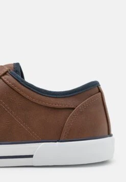 Pier One Unisex - Sneakers Laag - 708 11 Pier One Unisex - Sneakers Laag - 708 -Schoenen Promotie 6cb9961057c1485da074209b854ade4a