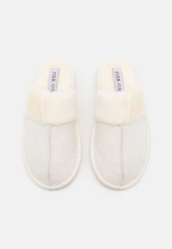 Pier One Pantoffels - Off-White 9 Pier One Pantoffels - Off-White -Schoenen Promotie 8a81c8a71b39417c9dbc6b7b37250711