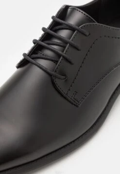 Pier One Unisex - Veterschoenen - Black 11 Pier One Unisex - Veterschoenen - Black -Schoenen Promotie 8a9bd481c8e64cf6b9102aadda594c13