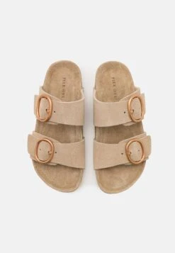 Pier One Leather - Muiltjes - Beige 11 Pier One Leather - Muiltjes - Beige -Schoenen Promotie 9b43ae7f6ea84e8787fe1a5129e1ca00