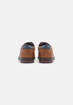 Pier One Unisex - Veterschoenen - Brown 8 Pier One Unisex - Veterschoenen - Brown -Schoenen Promotie ad7df26a973a4dd6812a63ac01fa4f97