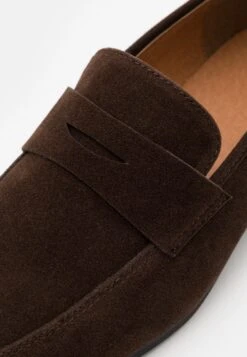 Pier One Instappers - Dark Brown 11 Pier One Instappers - Dark Brown -Schoenen Promotie adb487ce627a49db9251319ed9f14cab