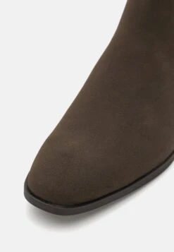 Pier One Korte Laarzen - Dark Brown 11 Pier One Korte Laarzen - Dark Brown -Schoenen Promotie c202242373ad4d80916f5831034eb6ac