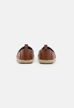 Pier One Unisex - Espadrilles - Brown 8 Pier One Unisex - Espadrilles - Brown -Schoenen Promotie c87e3fa4120843cda9a914d0e4b77c24