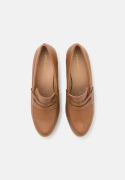 Pier One Leather- Klassieke Pumps - Cognac 11 Pier One Leather- Klassieke Pumps - Cognac -Schoenen Promotie fcd2bc864a5344e7bcbe7e3ab8a6374e